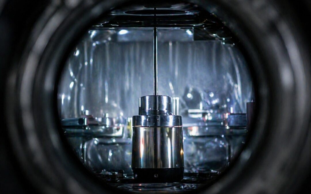Neutral Hardening In Vacuum
